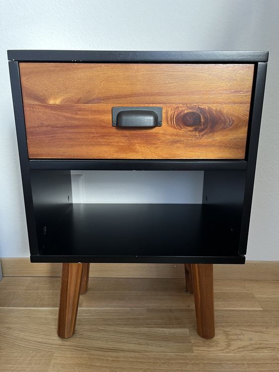 Mid-Century Nachttisch Aus Akazienholz Mit Schublade – Stylischer Beistelltisch Fürs Schlafzimmer