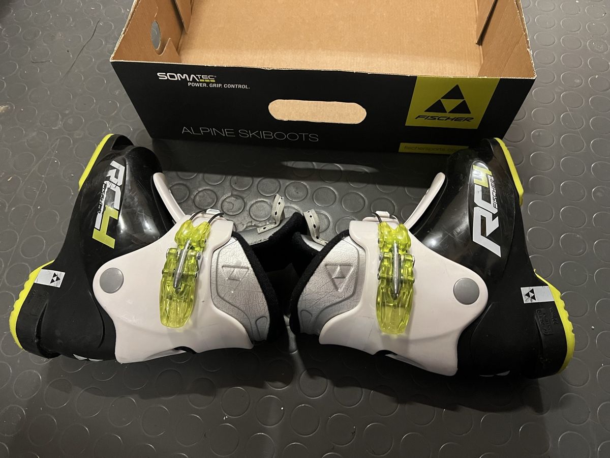 Fischer Schuhe für Jungen: Fisher rc4 kinder 17.5 – Gebraucht aus WINTERTHUR von olivierhzurich 3