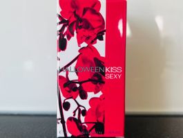 Halloween Kiss Sexy