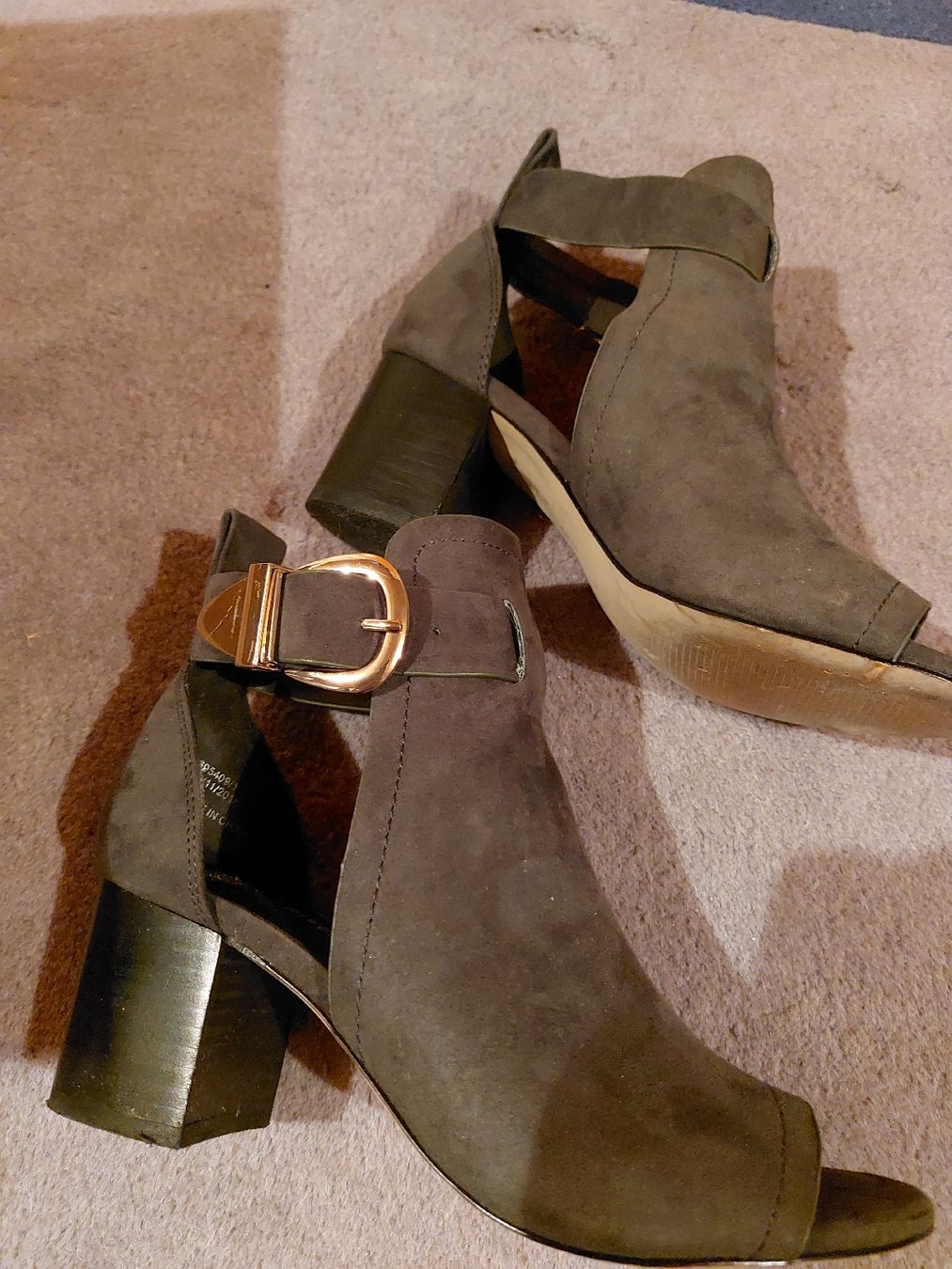 Scarpe da donna: Sandalen River – Usato da Dietlikon venduto da Asany