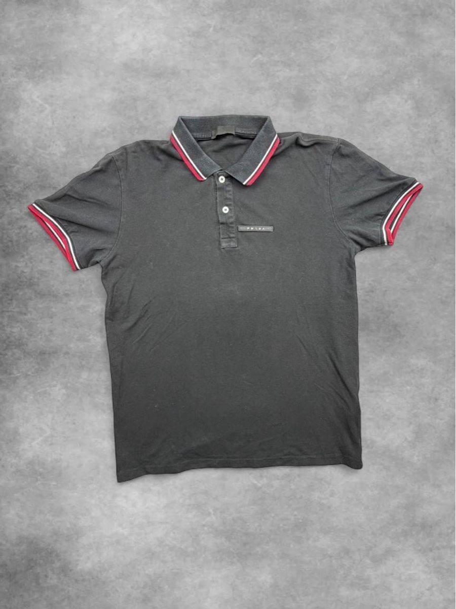 Prada Polo-Shirts: Prada polo – Gebraucht aus Erlinsbach SO von TogaResell