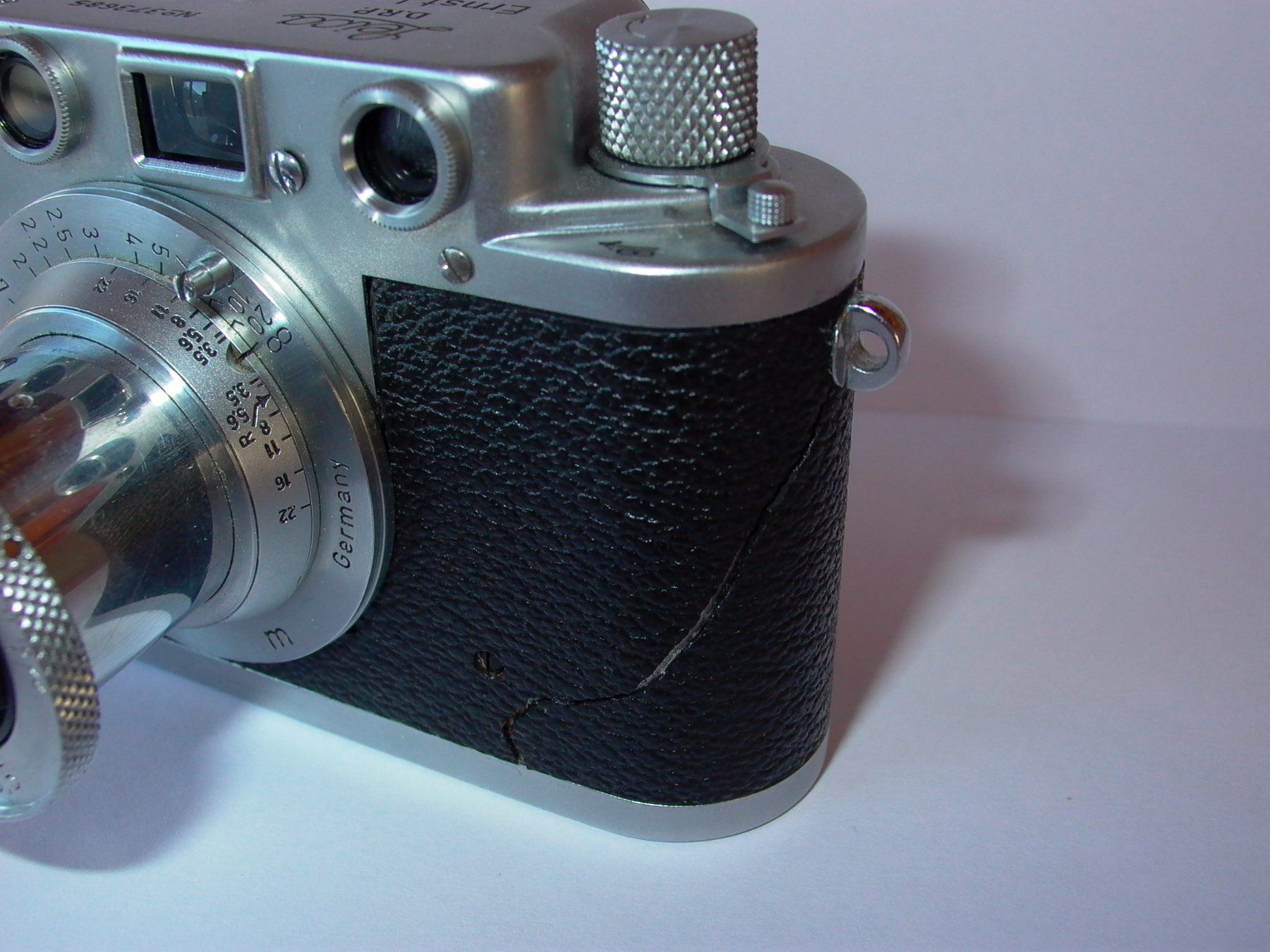 Leica Fotocamera: LEICA IIIC tendina rossa – Usato da Calpiogna venduto da maloernox 1