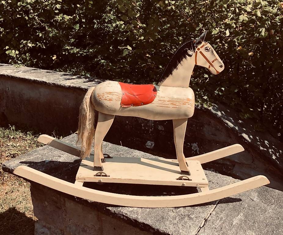 Jouets: antikes Schaukelpferd – D'occasion à Herrliberg par els_r8qb