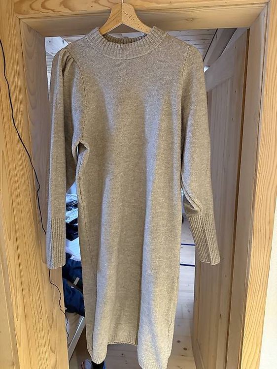 Robes: Schwangerschaftsstrickkleid Gr. S Preis inkl. Versand – D'occasion à Unterwasser par jan_jxh6 1