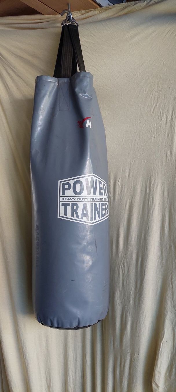 Sacs de frappe: Sac de boxe – D'occasion à Chapelle-s-Moudon par gerryp
