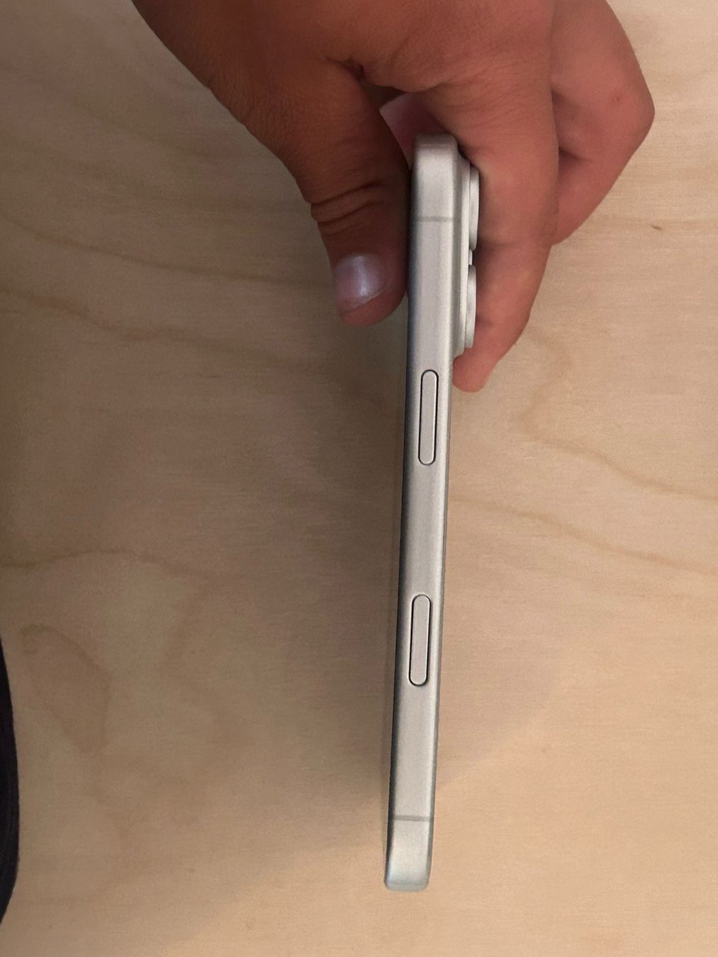 Apple Telefoni cellulari / Smartphones: iphone 17 pro – Usato da Bern venduto da age_hfq7 3