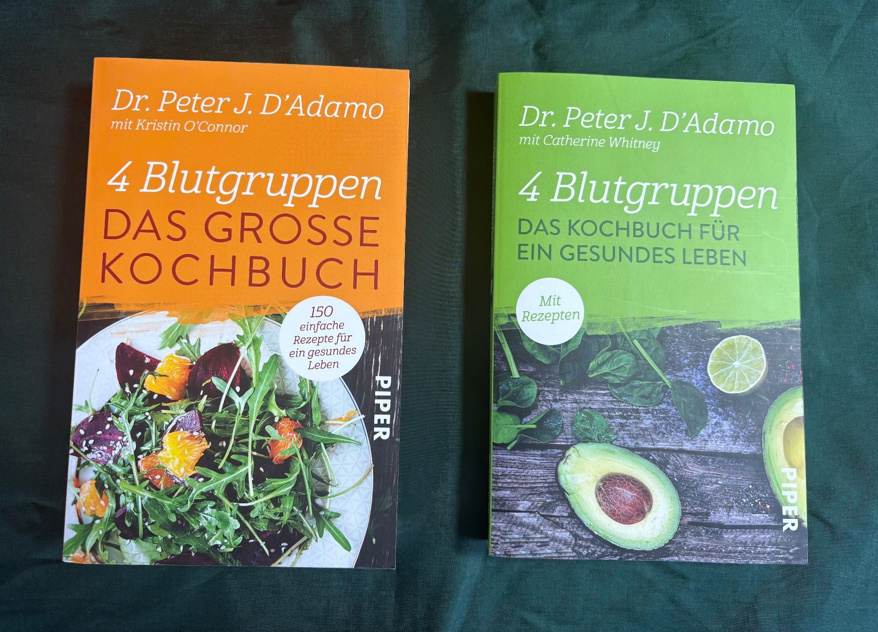 Livres: 2 Bücher, 4 Blutgruppen – Neuf (Voir description) à Thürnen par Lilie37