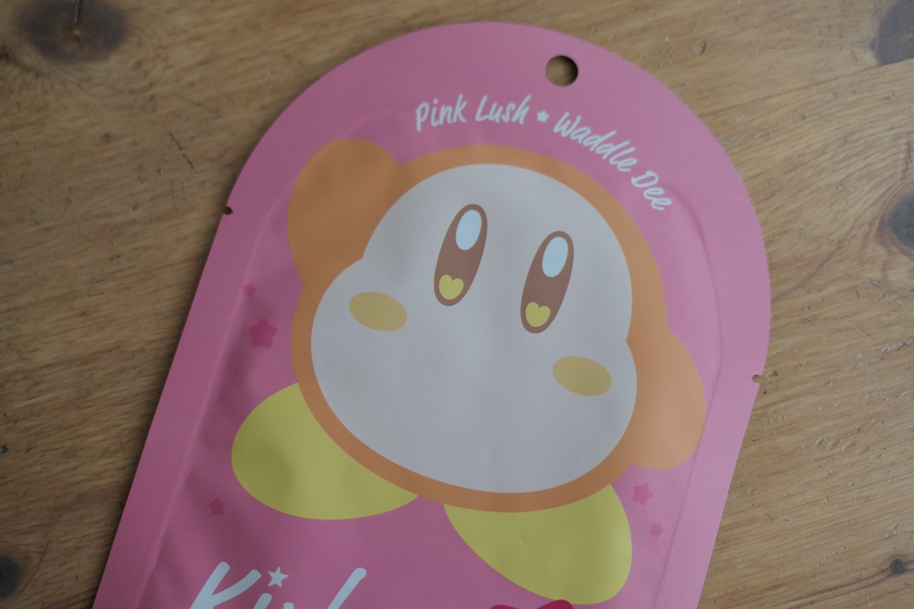 Cura del viso: Kirby Waddle Dee - Face Mask Japan – Nuovo e nell'imballaggio originale da Ettiswil venduto da maimaiswiss 1