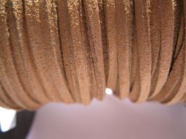 1 Meter Wildlederband flach, braun 2,5mm