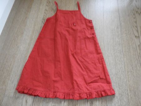 Kleid rot mit Rüschen und Knöpfen Grösse 116
