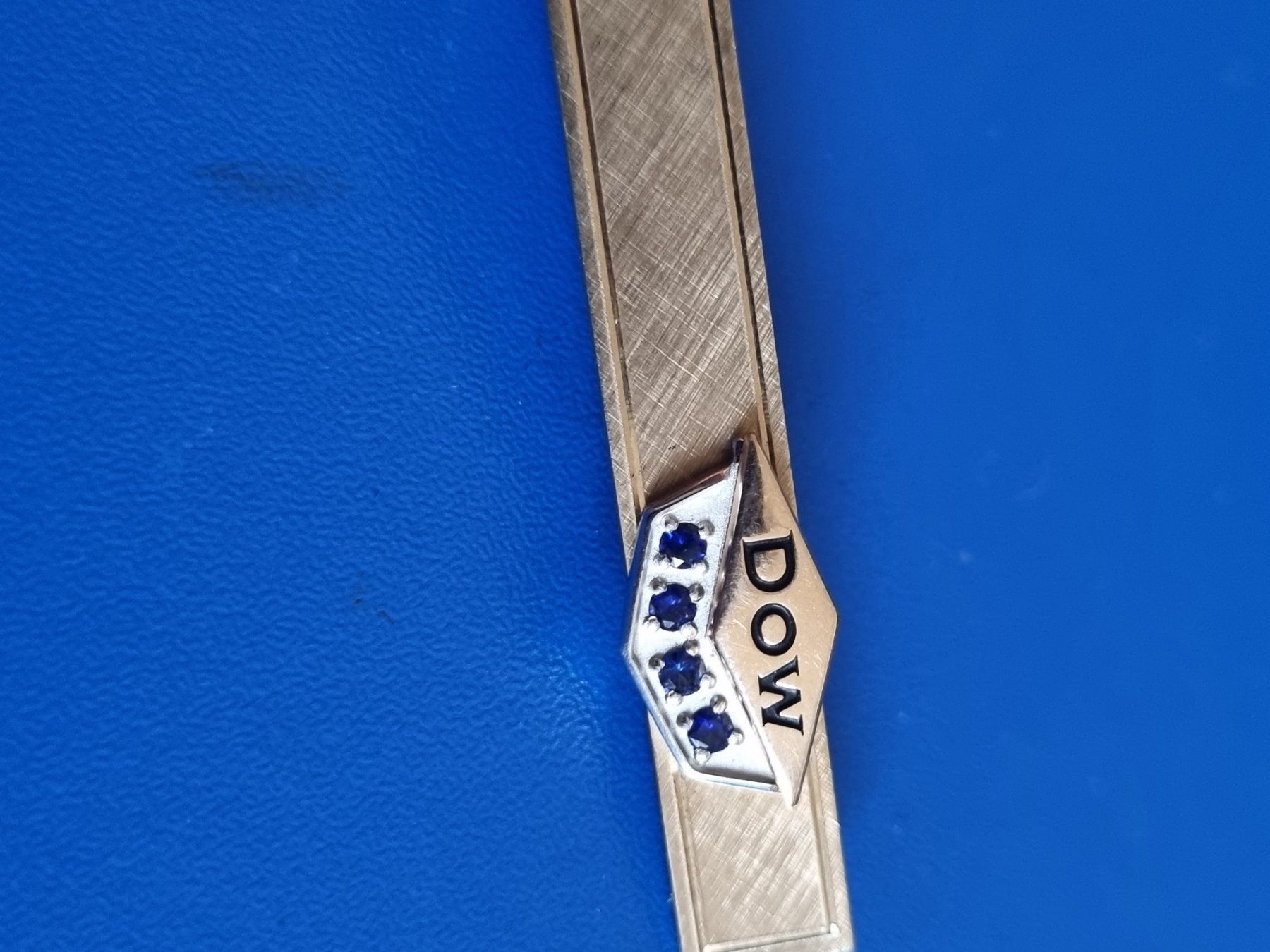 Cravatte: Elegante DOW Krawattennadel Gold – Usato da Schaffhausen venduto da Leveron13 8