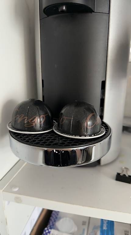 Macchine per caffè & Macchine per espresso: Machine Nespresso vertuo  – Usato da Massongex venduto da foc_nkx9 2