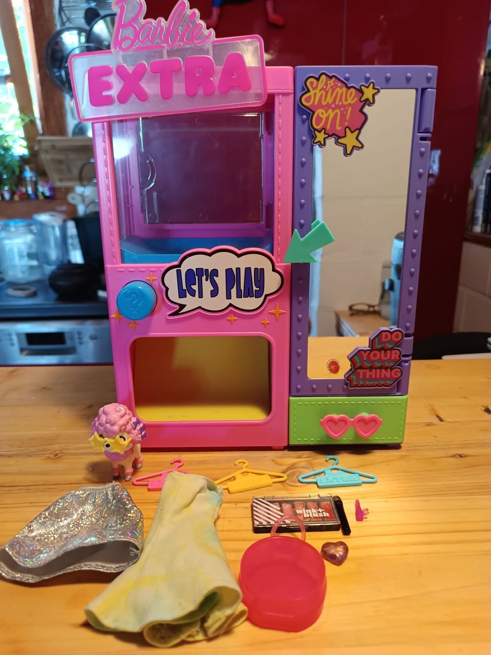 Puppen: Poupée Barbie Extra + dressing et accessoires – Gebraucht aus Movelier von Gwadafab 4