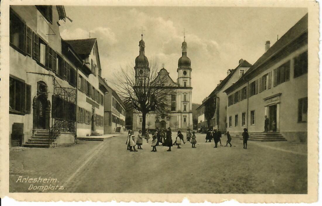 Cartoline postali: Arlesheim Domplatz 1915 – Usato da Hochdorf venduto da Ziegel-16