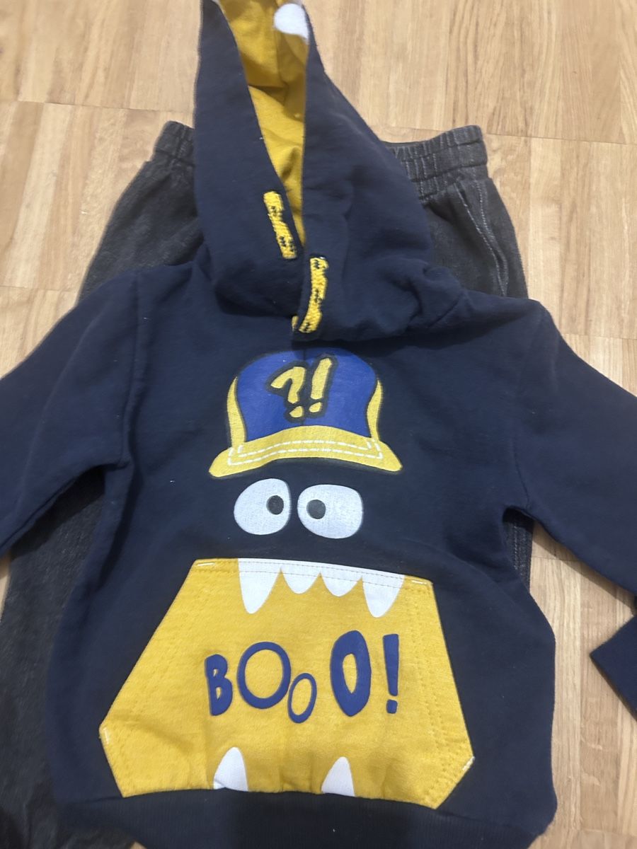 H&M Lotti & Set di vestiti: Kinder Set, Jeans+ Pullover Grösse 98/104, – Usato da St. Gallen venduto da oli_ryy9 5