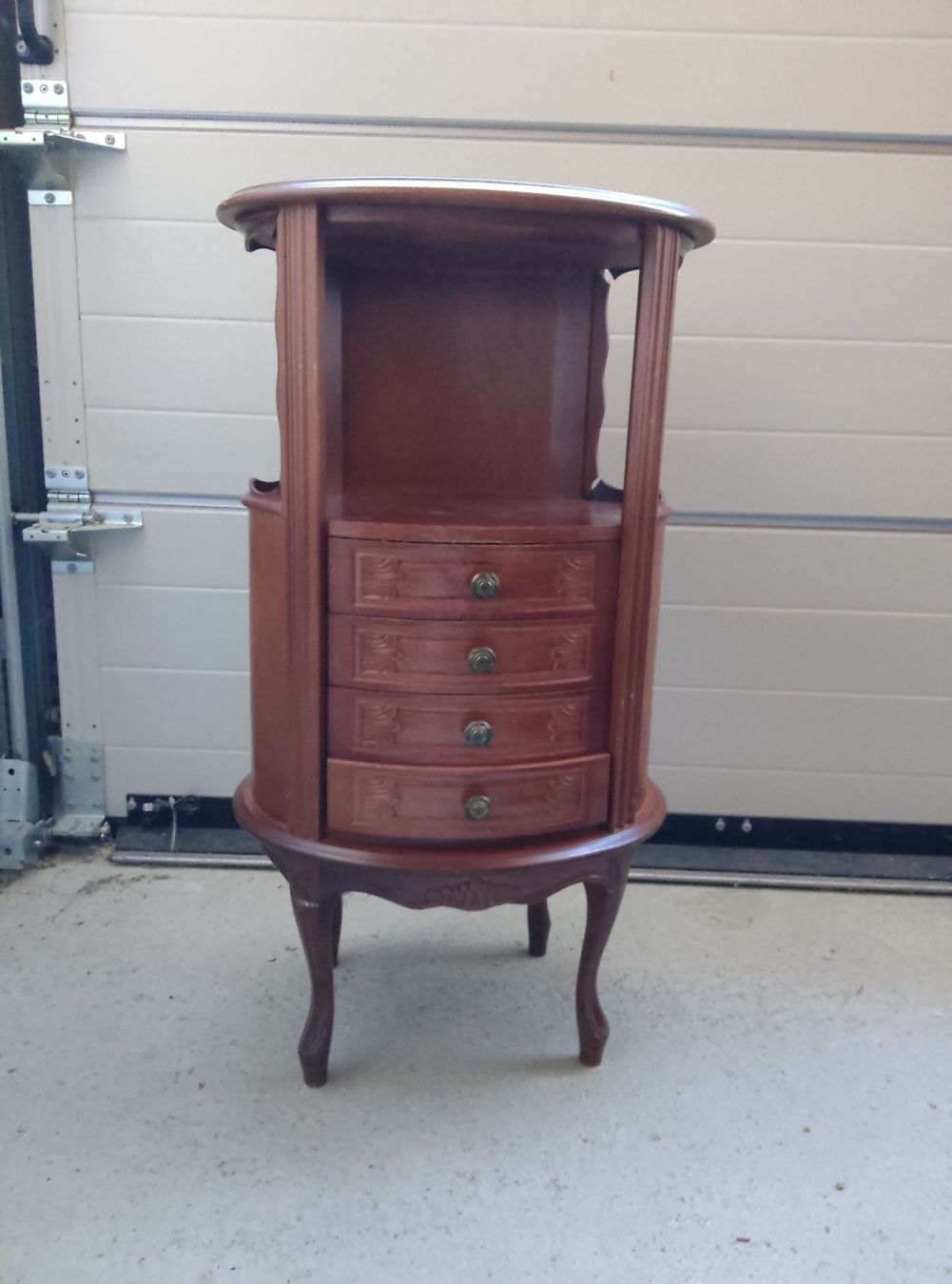 Cassettiere: Commode – Usato da Vicques venduto da prairie0809