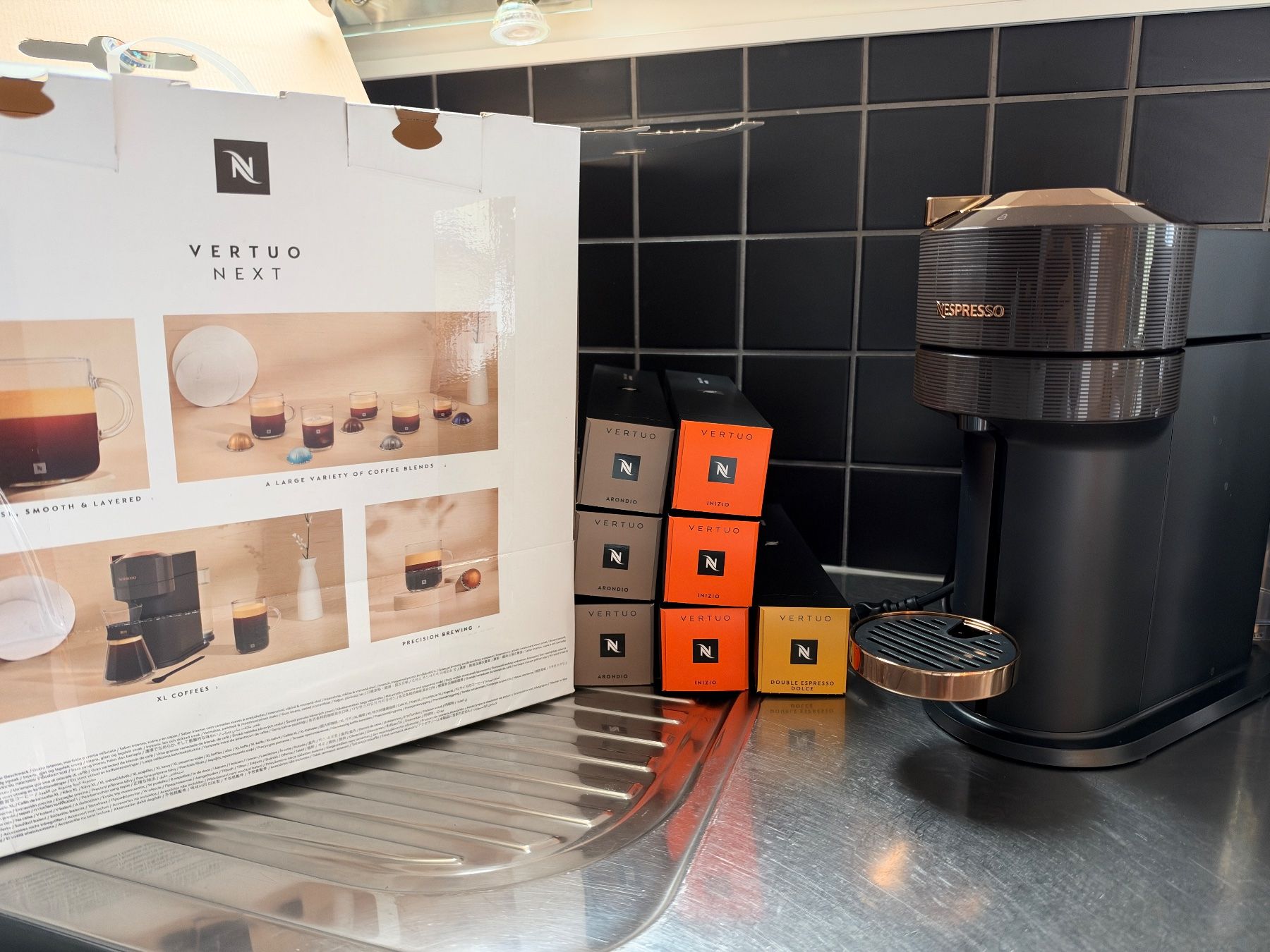 Nespresso Machines à café & Machines à expresso: Nespresso Kaffeemaschine – Neuf (Voir description) à Rothrist par Dubai3 2