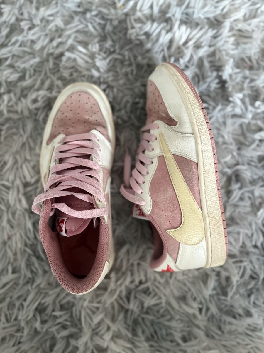 Nike Herrenschuhe: Travis Scott Nike Dunks  – Gebraucht aus Basel von pau_s6pv