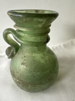 Antike Glasflasche, römische Amphore, grün, antik 🏺