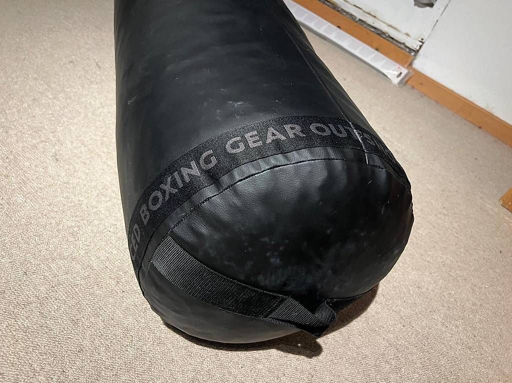 Sacs de frappe: Decathlon OUTSHOCK Punching-Bag 900  – D'occasion à Steffisburg par lan_98b5 2