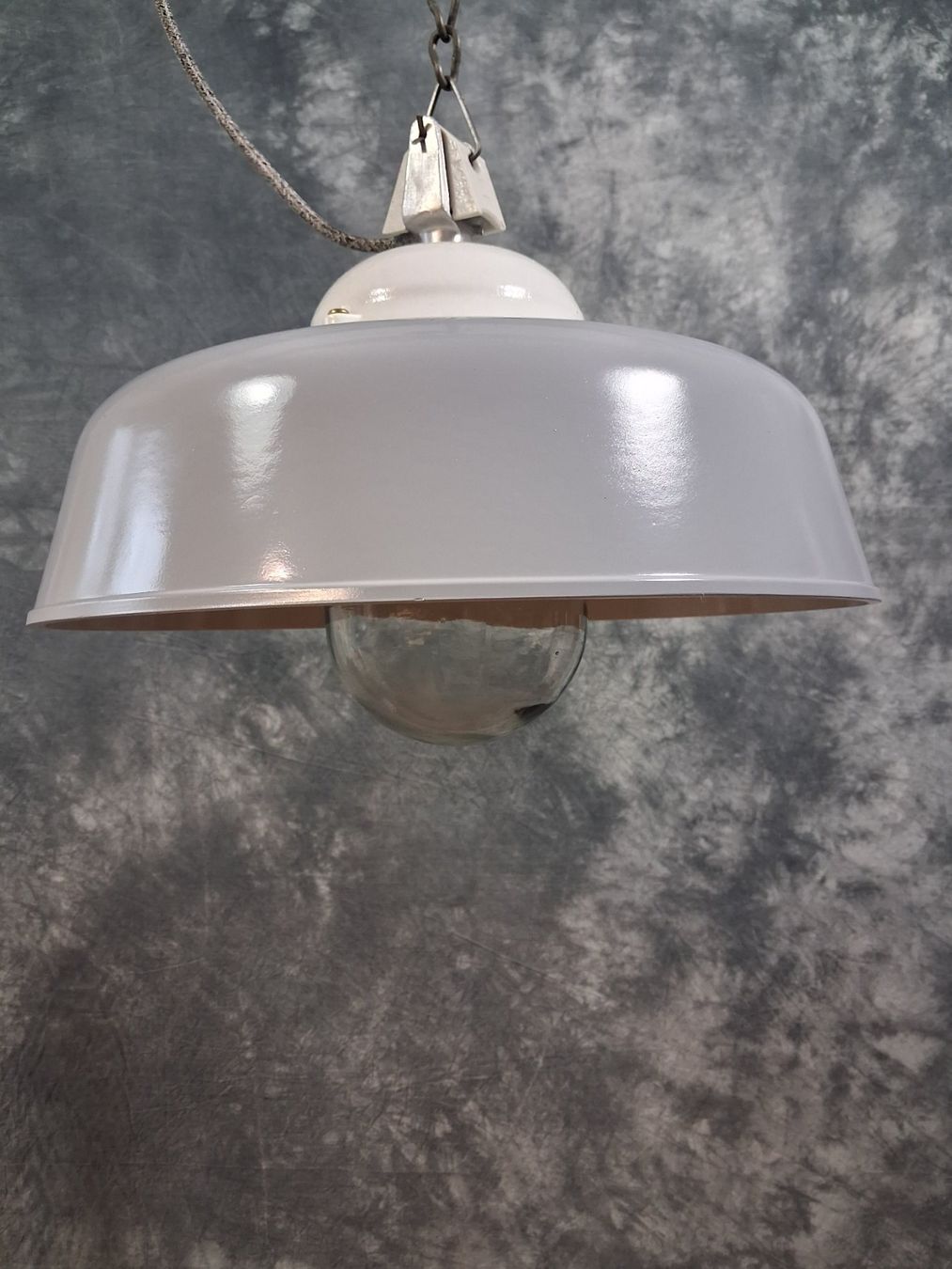 Lampade: Restaurierte Bakelit Industrielampe – Usato da Winterthur venduto da lampenretter 2