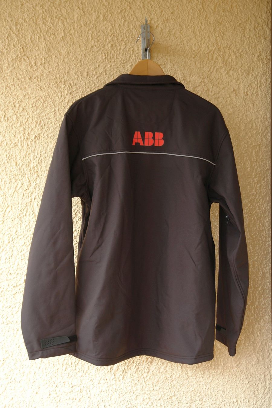Giacche: AusVerkauf Softshell Jacke Gr L & Sweatshirt Gr XL schwarz – Usato da Zürich venduto da dnk_nrd8 4