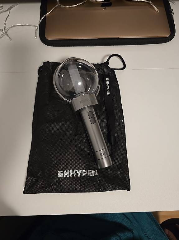 Lampade: Enhypen Lightstick K-Pop – Usato da Aesch BL venduto da nicole_g_ 1