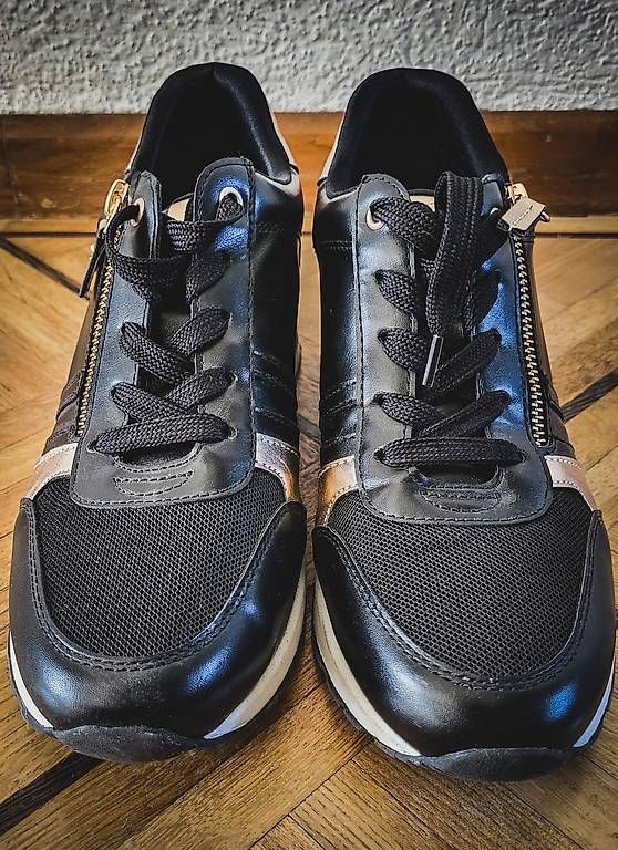 Damenschuhe: SNEAKERS Venice Chunky mit Gold Grösse 40 – Neu (gemäss Beschreibung) aus Näfels von AllerleiCH 3