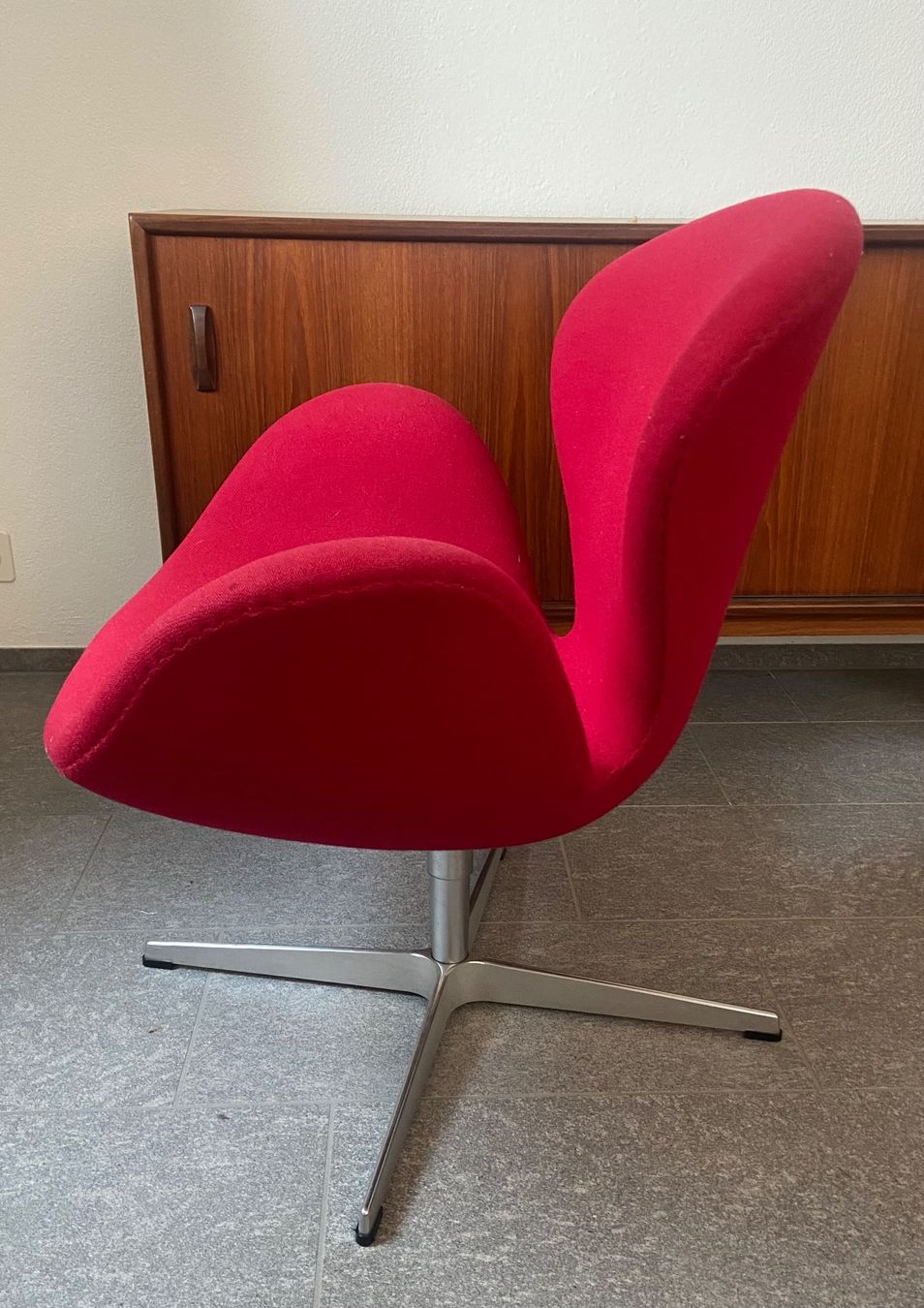 Fritz Hansen Poltrone: Swan Chair Original – Usato da Zürich venduto da Unique2400 2