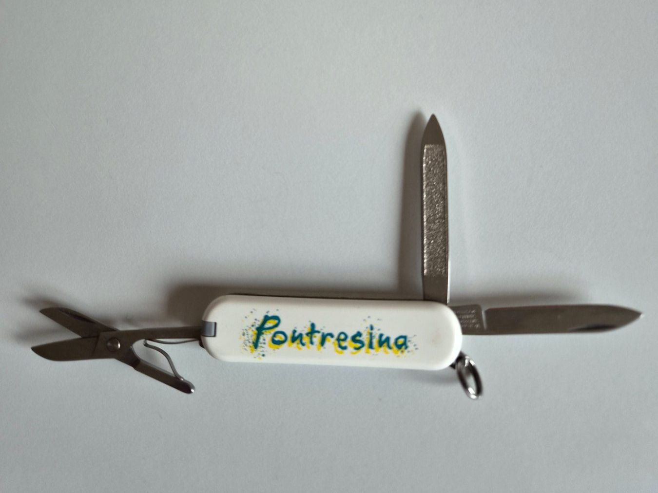 Couteaux de poche: Victorinox Taschenmesser, klein – D'occasion à Davos Platz par Canada1995