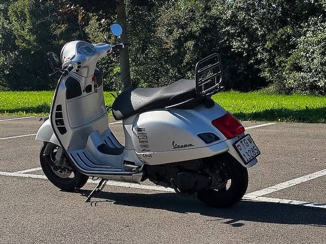 Piaggio Altro: Vespa GTS 250 in silber – Usato da Stachen venduto da ITHardware 3