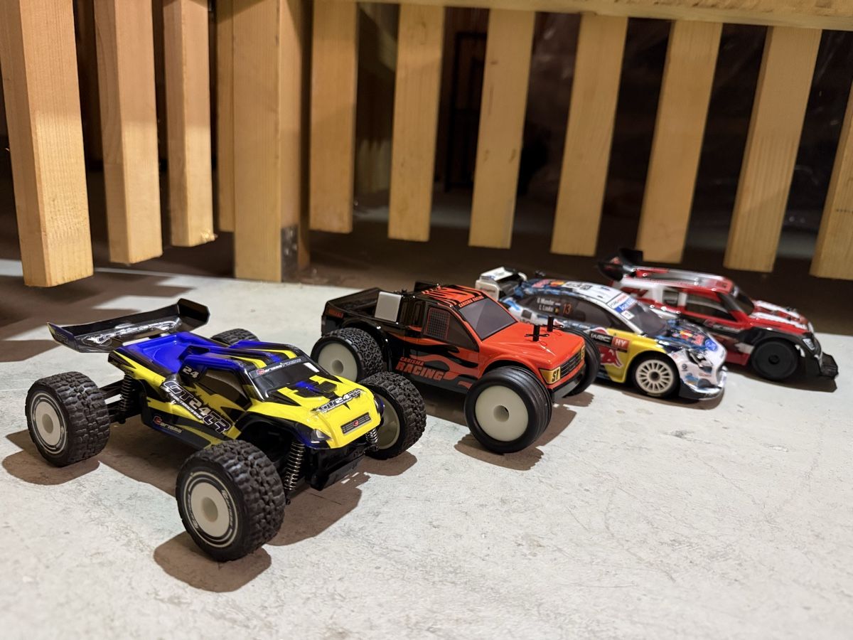 RC Kits de montage: Rc Auto Carisma GT 24 1/24 RTR Set  – D'occasion à Aadorf par Apoly 7