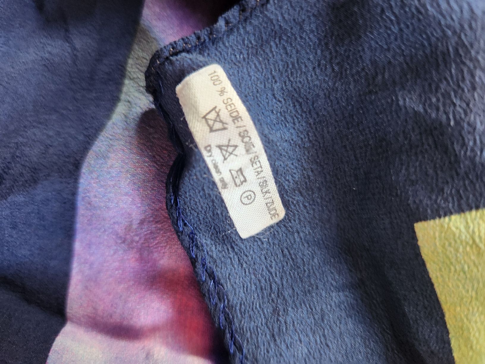 Foulard & Sciarpe: Foulard en soie imprimé fleuri – Usato da Niedergösgen venduto da Eva2410 2