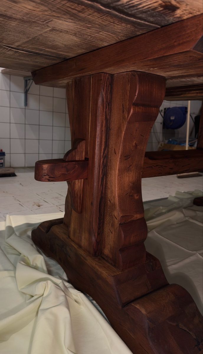 Tische: 250 jähriger restaurierter Klostertisch – Gebraucht aus Zürich von ManifatturaSorio 4