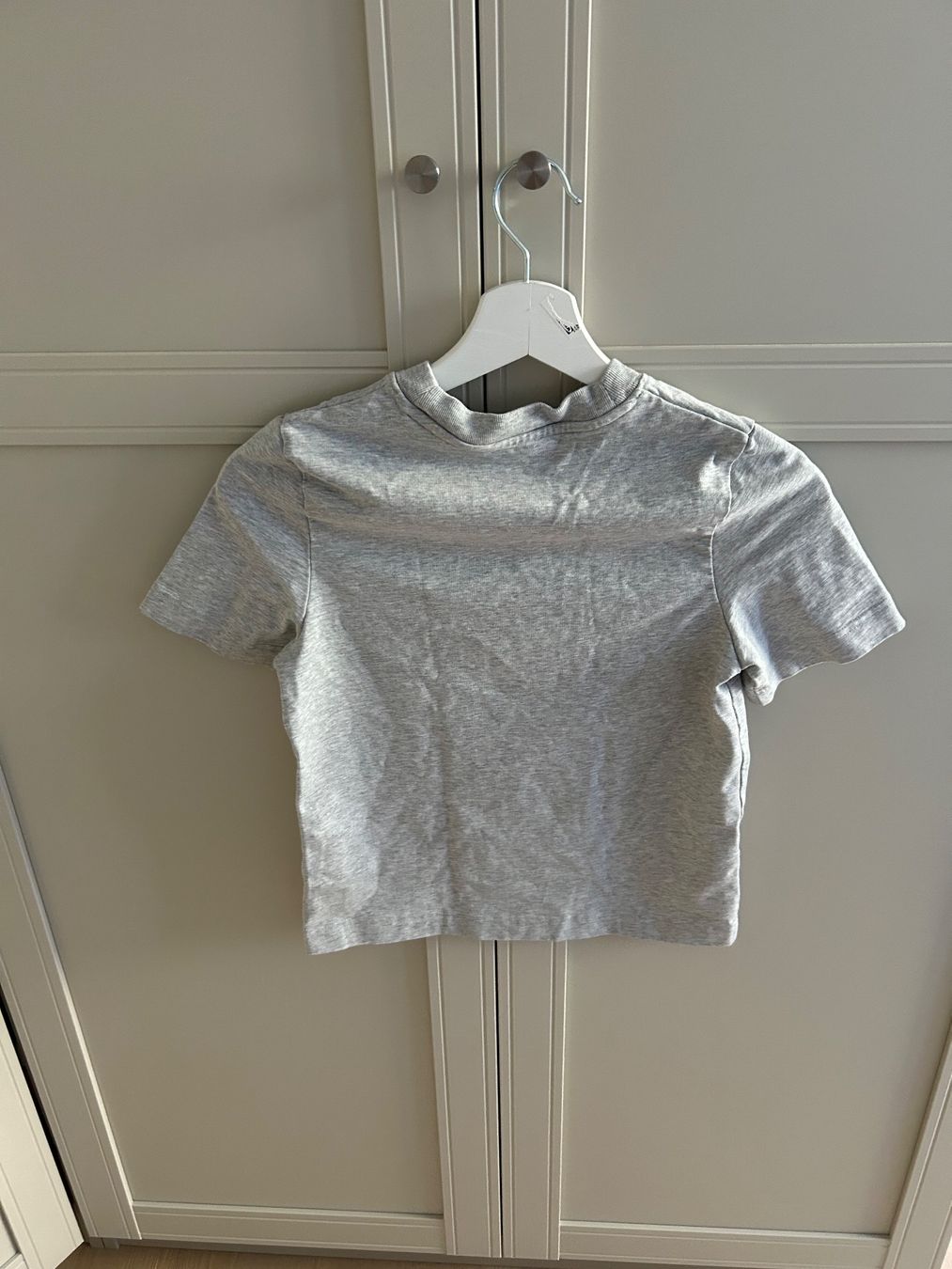 Cos T-shirt: COS graues Basic T-Shirt, XS – Nuovo (secondo la descrizione) da Solothurn venduto da anj_5zhn 1
