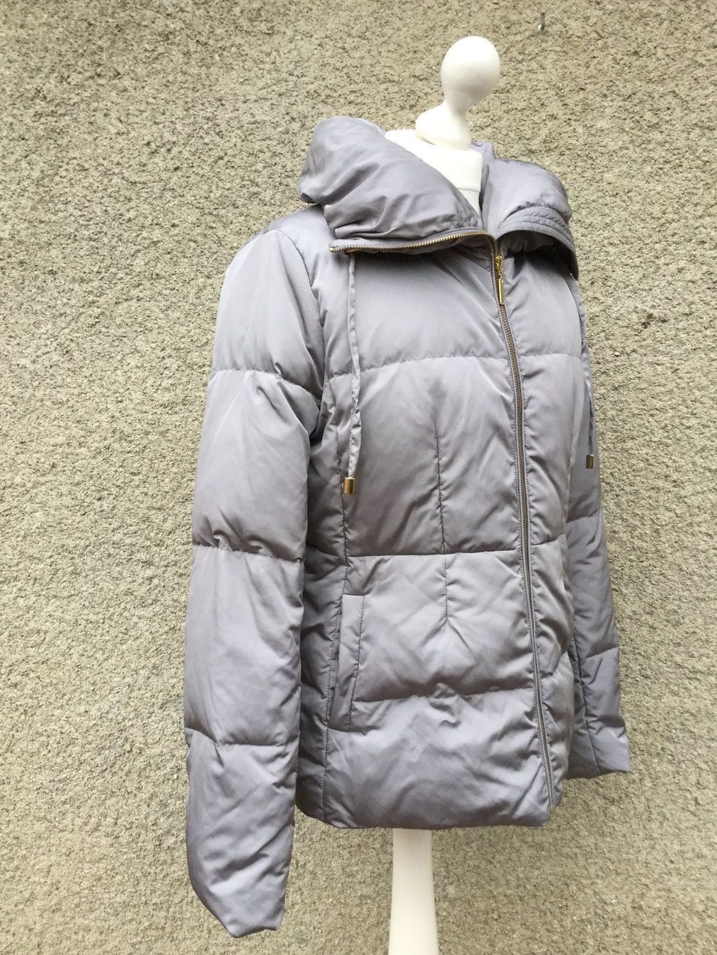 Maddison Giacche: Veste/Doudoune grise MADDISON new – Nuovo e nell'imballaggio originale da Agiez venduto da chouchanelle 2