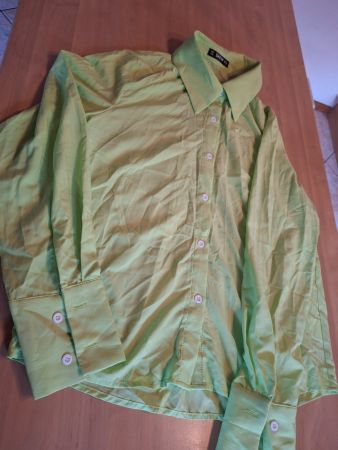 Chemise verte pomme taille XS marque Shein