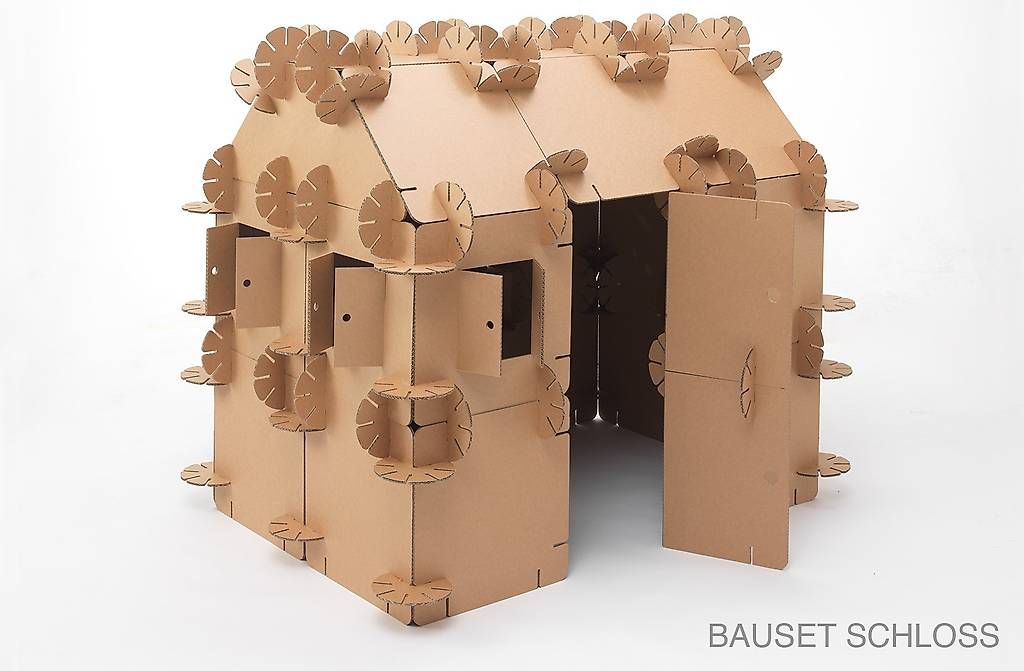 Cartoni: Château en carton  – Usato da Monts-de-Corsier venduto da Zered