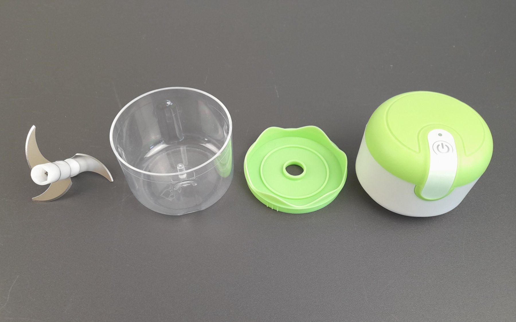 Livington Elettrodomestici da cucina: LIVINGTON 3 Seconds Chopper – Usato da Liebefeld venduto da Restwert_Liebefeld 1