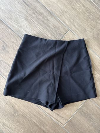 Skort black wrap style design short length good condition