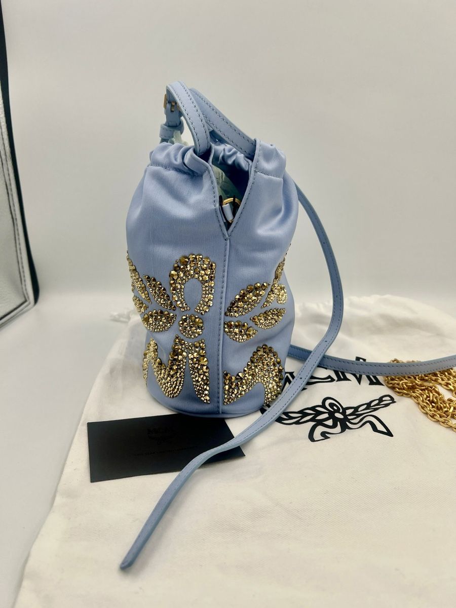 Mcm Borse da donna: MCM Beuteltasche, hellblau, neuwertig, Goldkette,Top! – Nuovo e nell'imballaggio originale da Wiedlisbach venduto da Sistershop 4