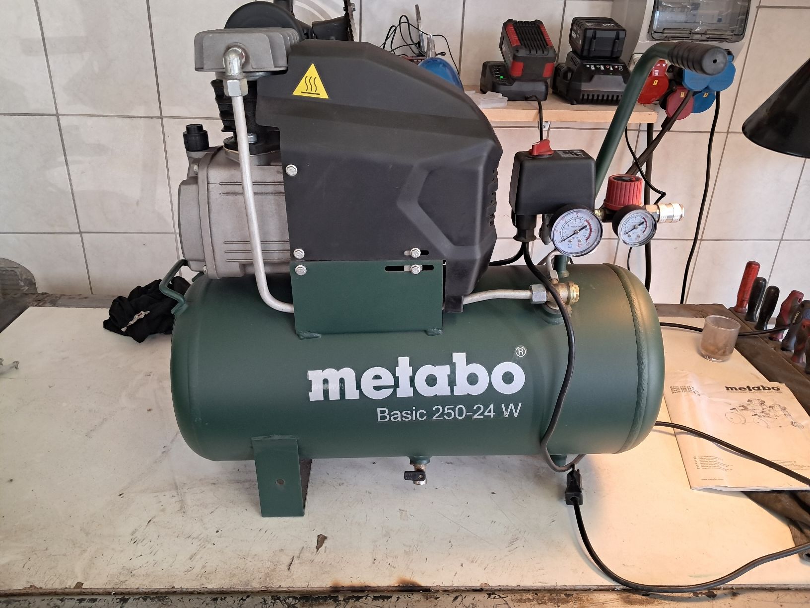 Metabo Kompressoren: Metabo kompressor 250-24w – Gebraucht aus Wilihof von raidenlancelot02