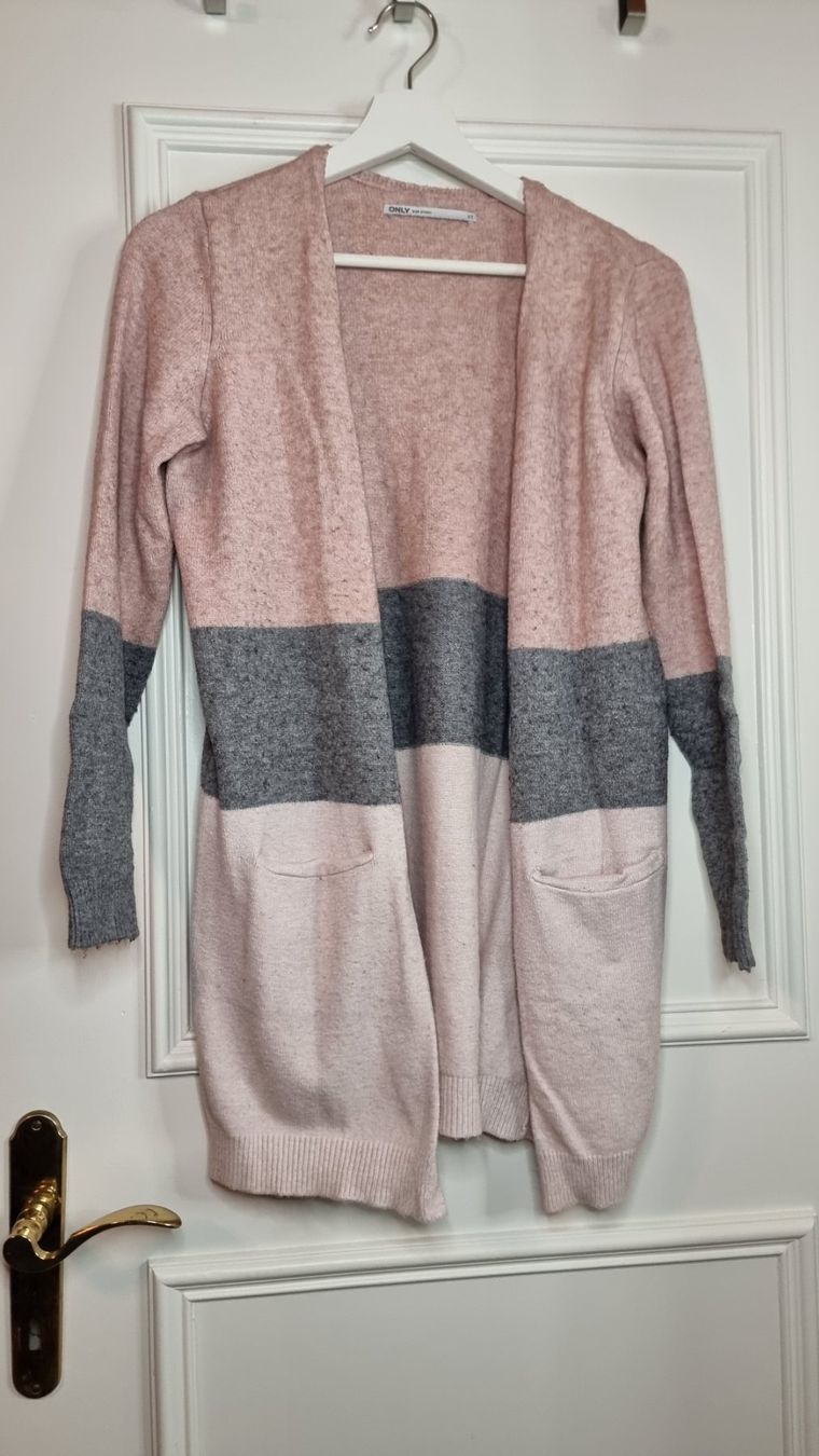 Only Jacken: Strickjacke Größe XS von Only – Gebraucht aus Wald ZH von Martin79
