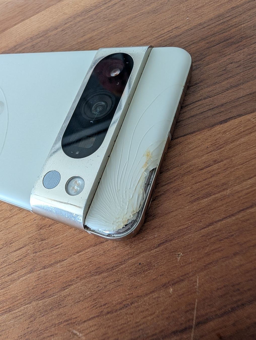 Google Telefoni cellulari / Smartphones: Google Pixel 8 Pro, 256 GB, Porcelain – Usato da Wil SG venduto da Gialli86 3