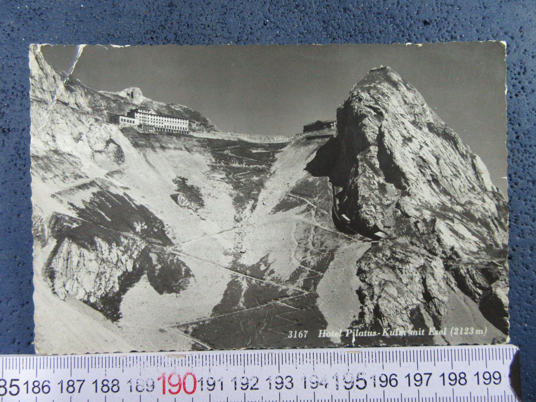 Cartoline postali: PILATUS-KULM HOTEL MIT ESEL BUG SZ AK – Usato da Ettingen venduto da Hausi4711