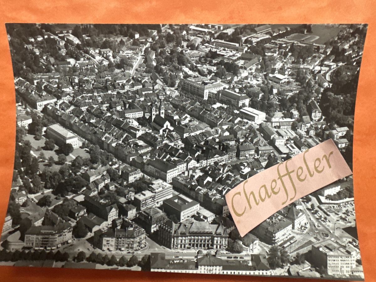 Cartes postales:  Winterthur Flugaufnahme – Défectueux à Zürich par Chaeffeler