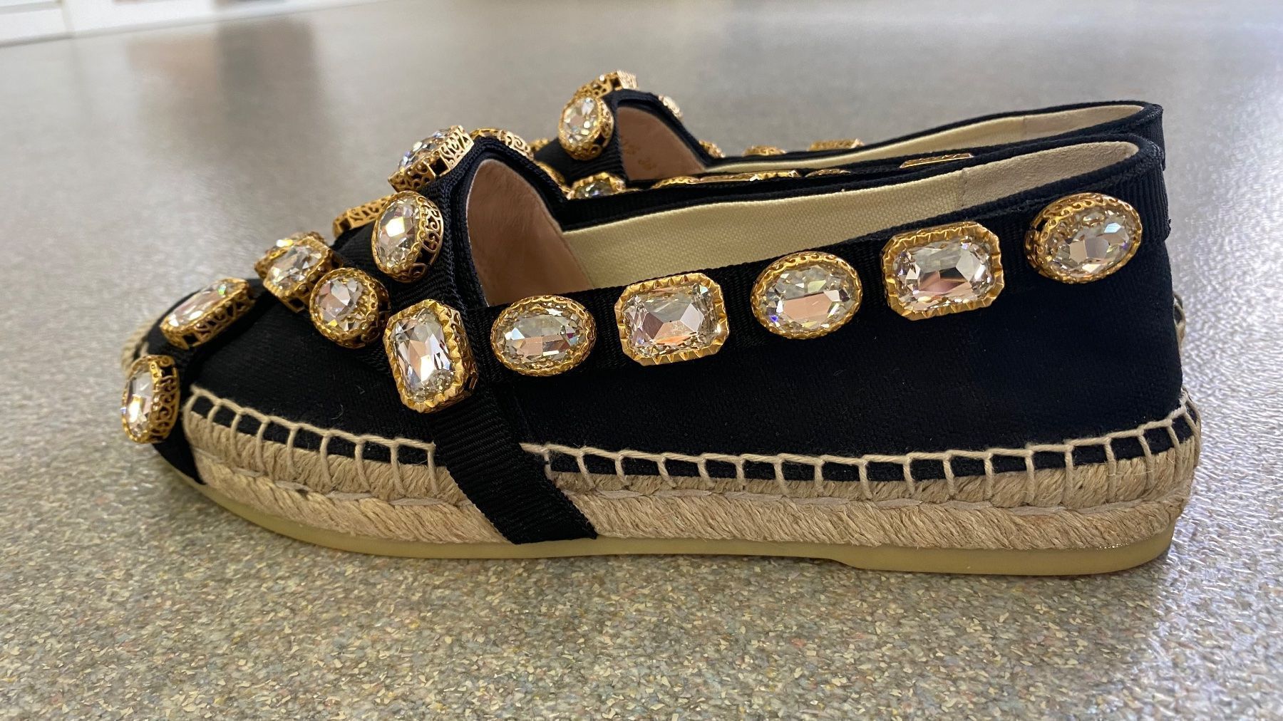 Gucci Scarpe da donna: Gucci Dame Schuh Gr 36 – Nuovo e nell'imballaggio originale da Lachen SZ venduto da HelvetiaLuxury 9