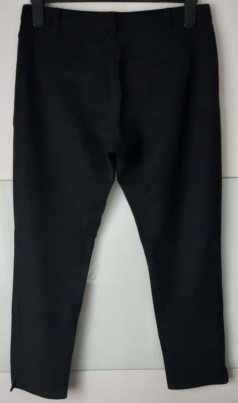Jeans: Schwarze Damenjeans Gr. 38 – Usato da Feuerthalen venduto da kigo87 1