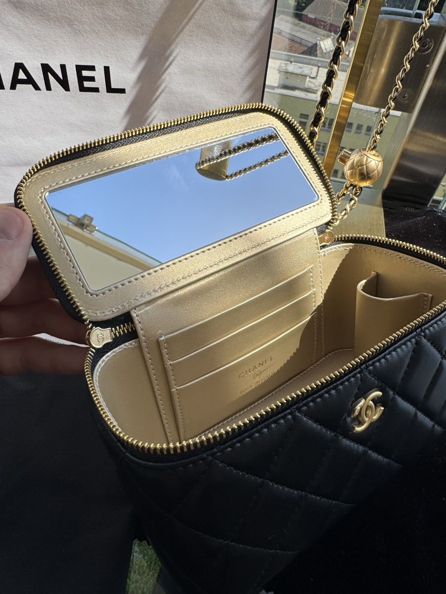 Chanel Taschen für Damen: Sac Chanel Vanity black VIP – Neu und originalverpackt aus Neuchatel von mar_9blm 4