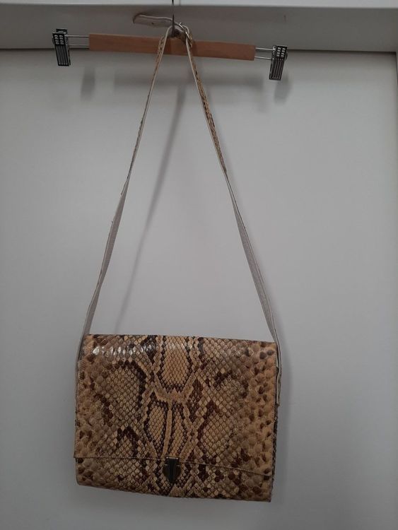 Topshop - Sasha - Sac porté épaule en V à imprimé serpent